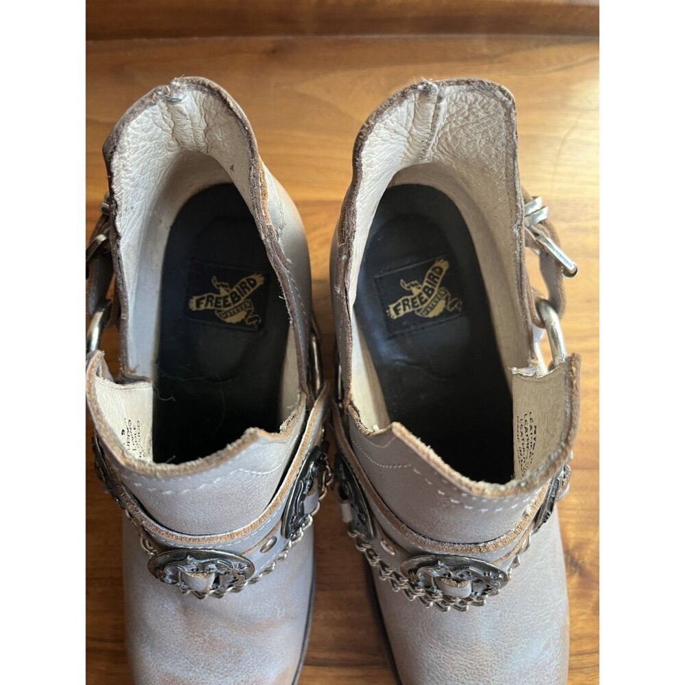 Freebird NEW Mystic Gray Leather Harness Ankle Boots Chain & Concho Sz 9 - Picture 9 of 11